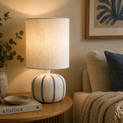 Candeeiro de Mesa Risca em Cerâmica | Iluminação Decorativa
